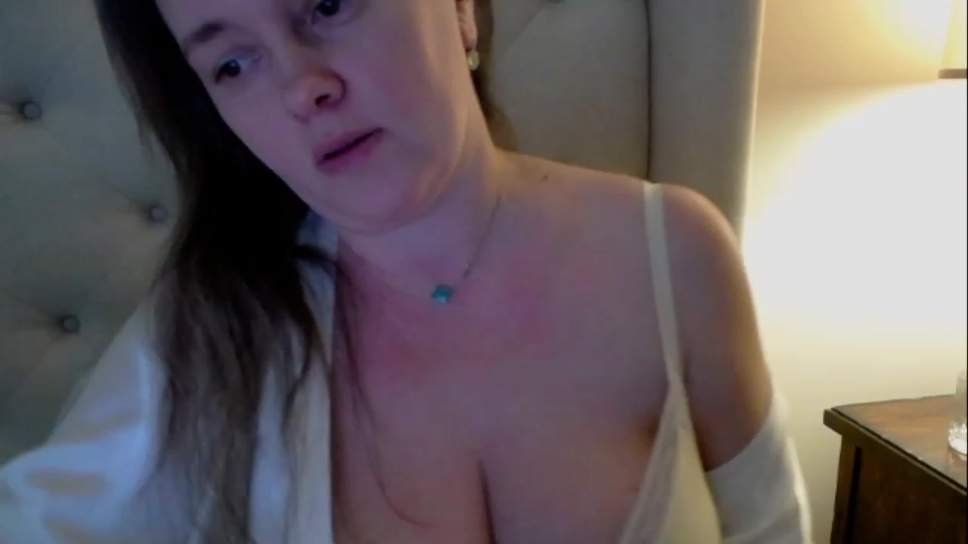 Gallery image thumbnail from J0llye's myfreecams stream on, 03/17/2023, 20:52 image 19 of 20