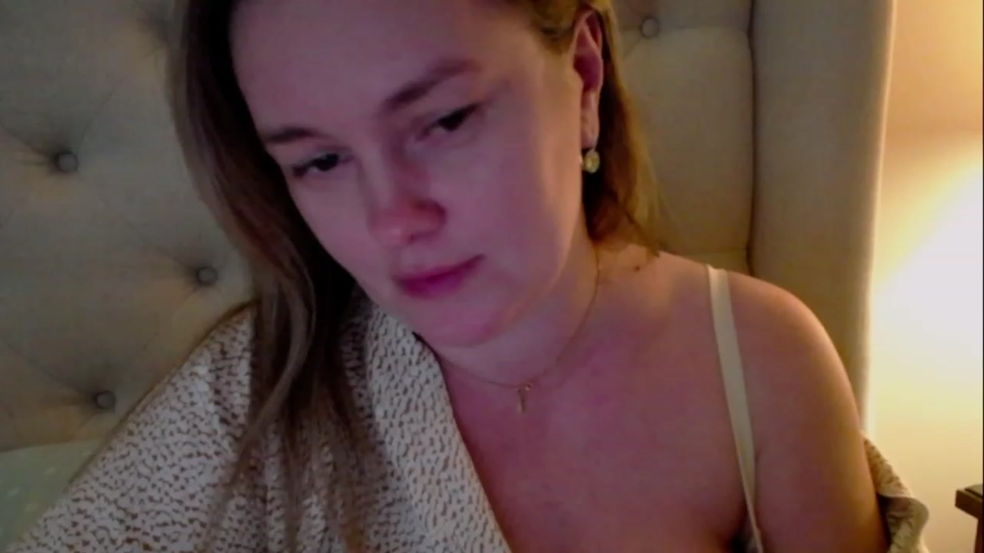 Gallery image thumbnail from J0llye's myfreecams stream on, 03/25/2023, 21:42 image 4 of 20