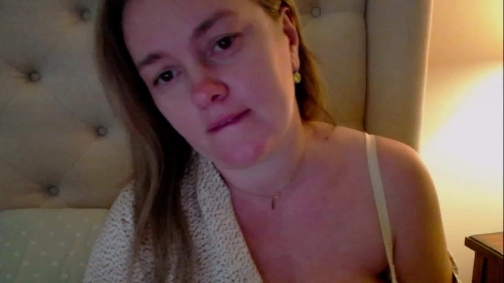 Gallery image thumbnail from J0llye's myfreecams stream on, 03/25/2023, 21:42 image 2 of 20