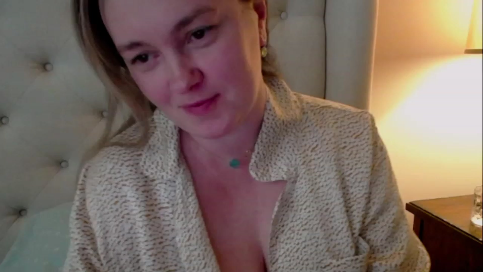 Gallery image thumbnail from J0llye's myfreecams stream on, 03/26/2023, 20:33 image 20 of 20