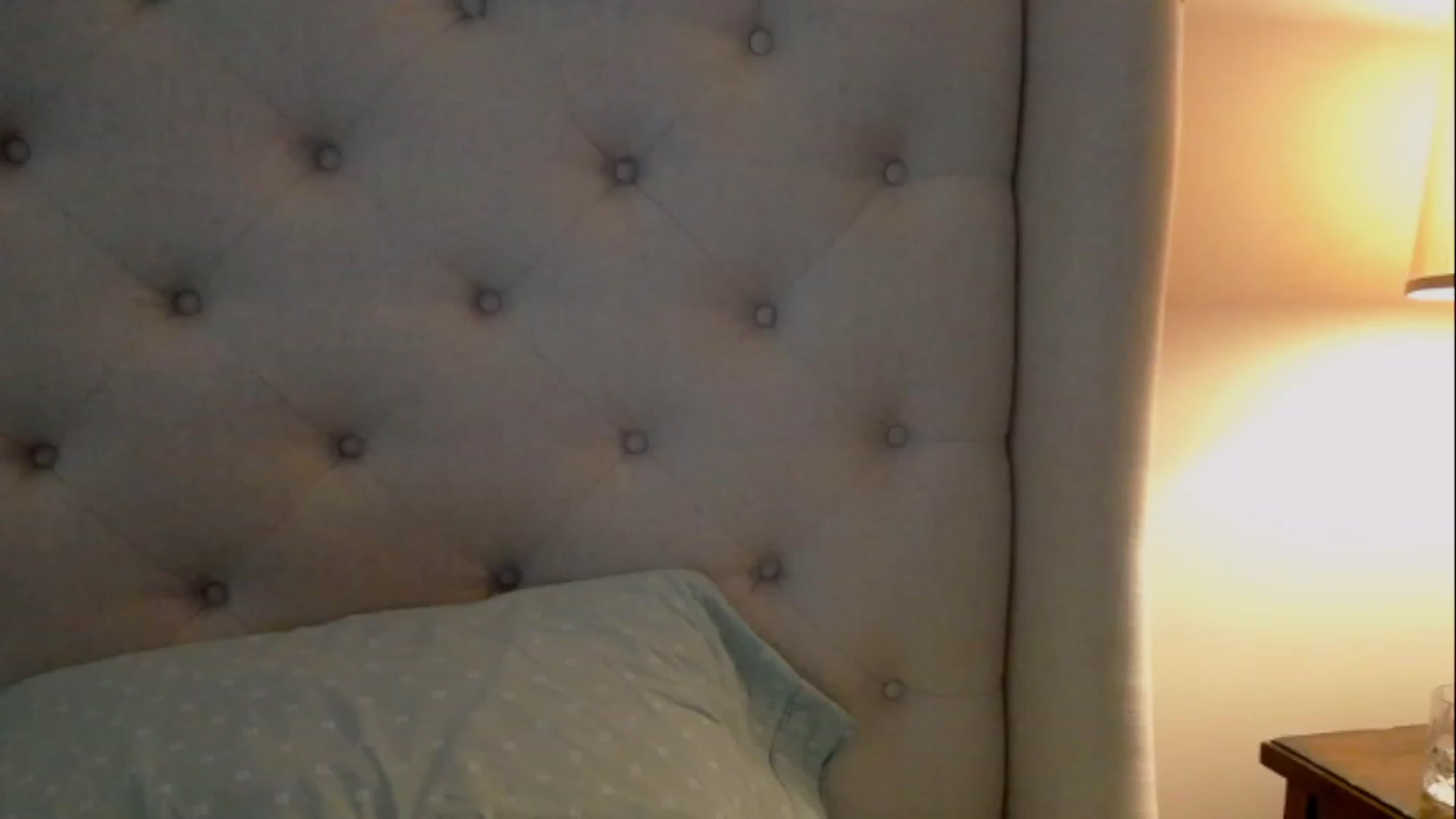 Gallery image thumbnail from J0llye's myfreecams stream on, 04/13/2023, 20:14 image 19 of 20