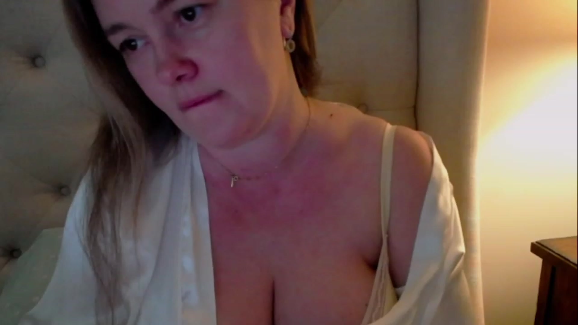Gallery image thumbnail from J0llye's myfreecams stream on, 04/15/2023, 20:24 image 1 of 20
