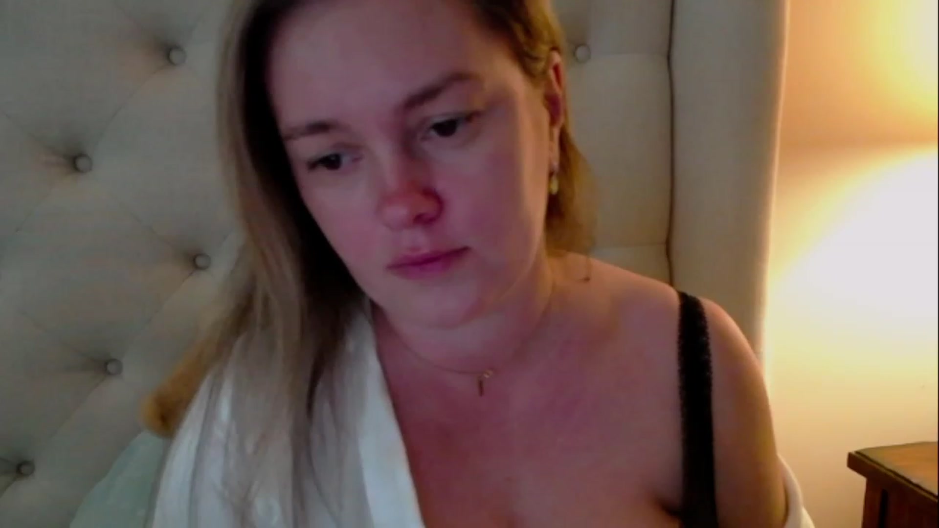Gallery image thumbnail from J0llye's myfreecams stream on, 04/27/2023, 16:19 image 17 of 20