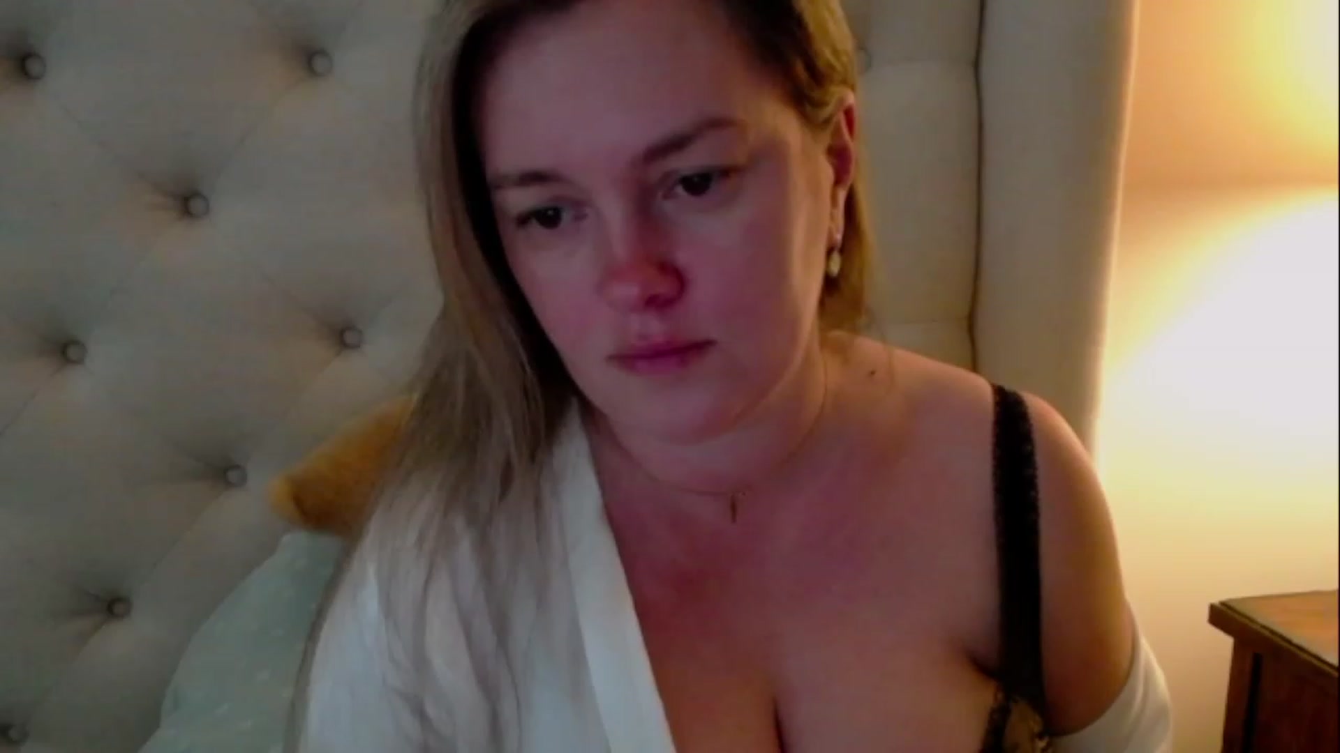 Gallery image thumbnail from J0llye's myfreecams stream on, 04/27/2023, 16:19 image 5 of 20