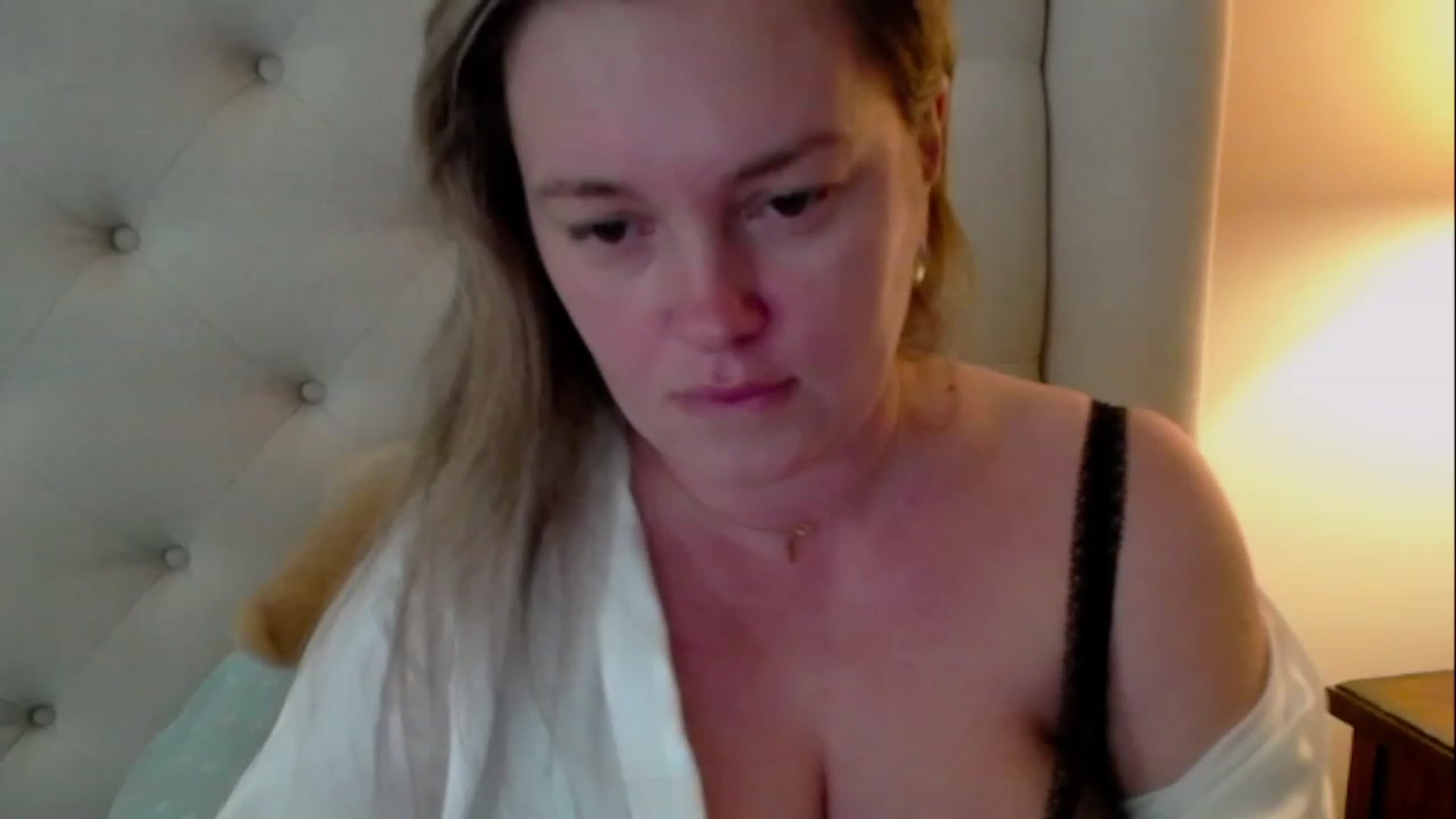 Gallery image thumbnail from J0llye's myfreecams stream on, 04/27/2023, 16:19 image 20 of 20