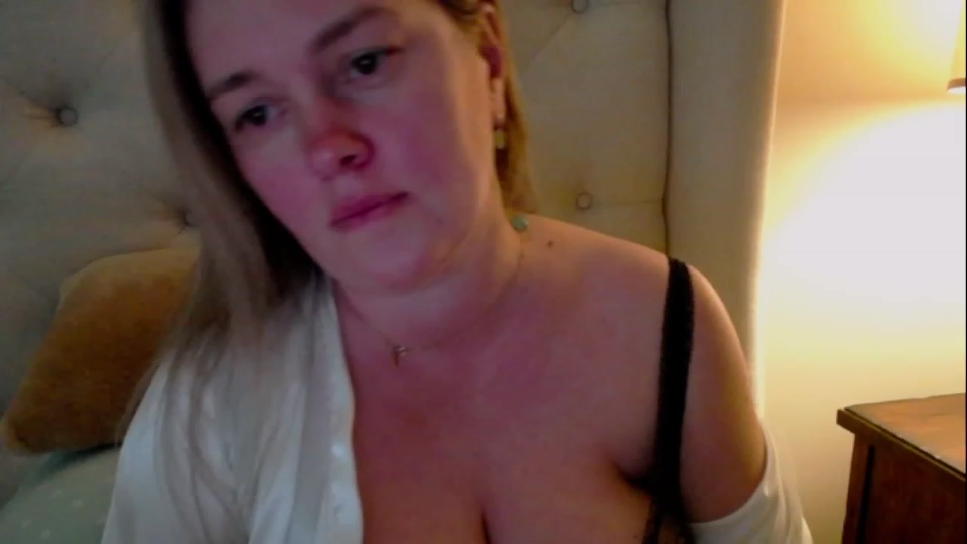 Gallery image thumbnail from J0llye's myfreecams stream on, 04/27/2023, 20:33 image 11 of 20