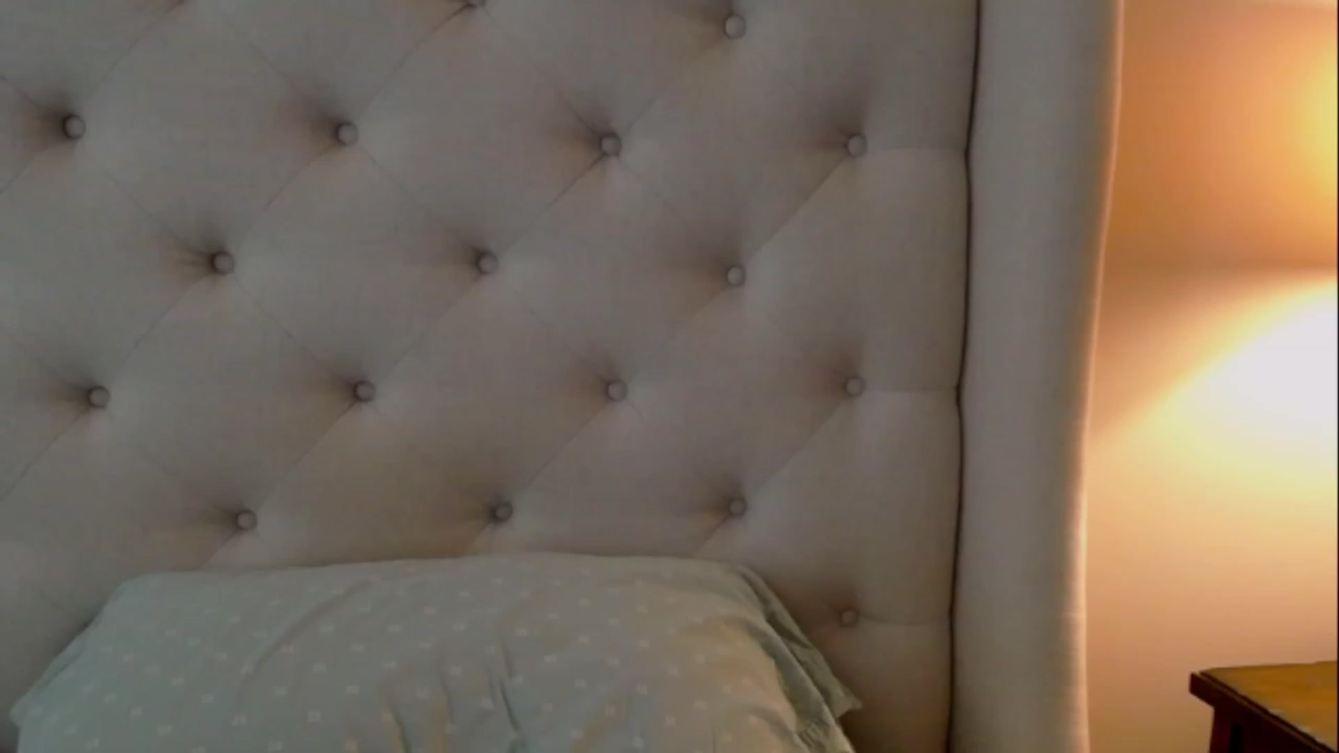 Gallery image thumbnail from J0llye's myfreecams stream on, 05/04/2023, 17:18 image 3 of 20