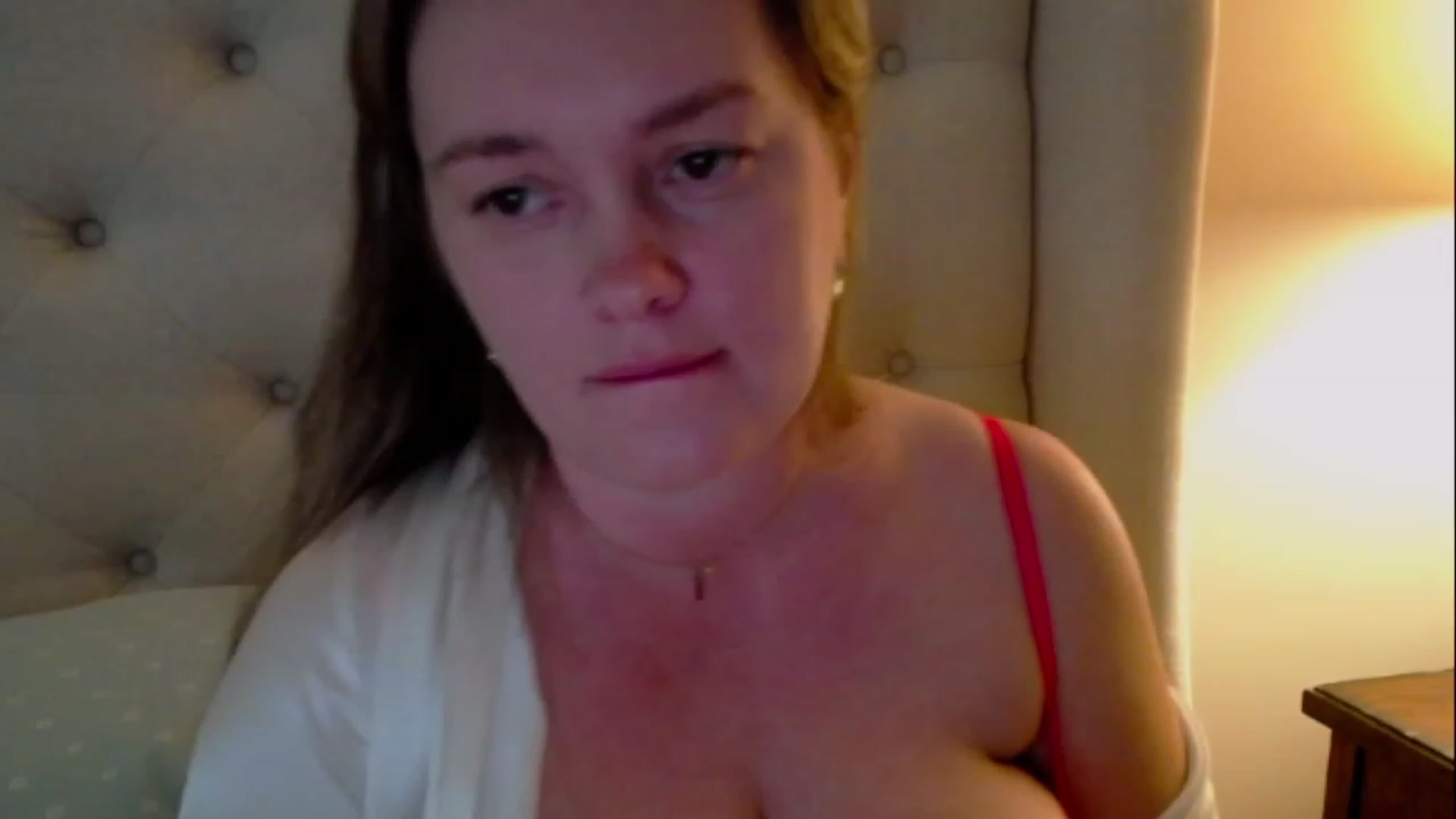 Gallery image thumbnail from J0llye's myfreecams stream on, 05/04/2023, 20:42 image 4 of 20