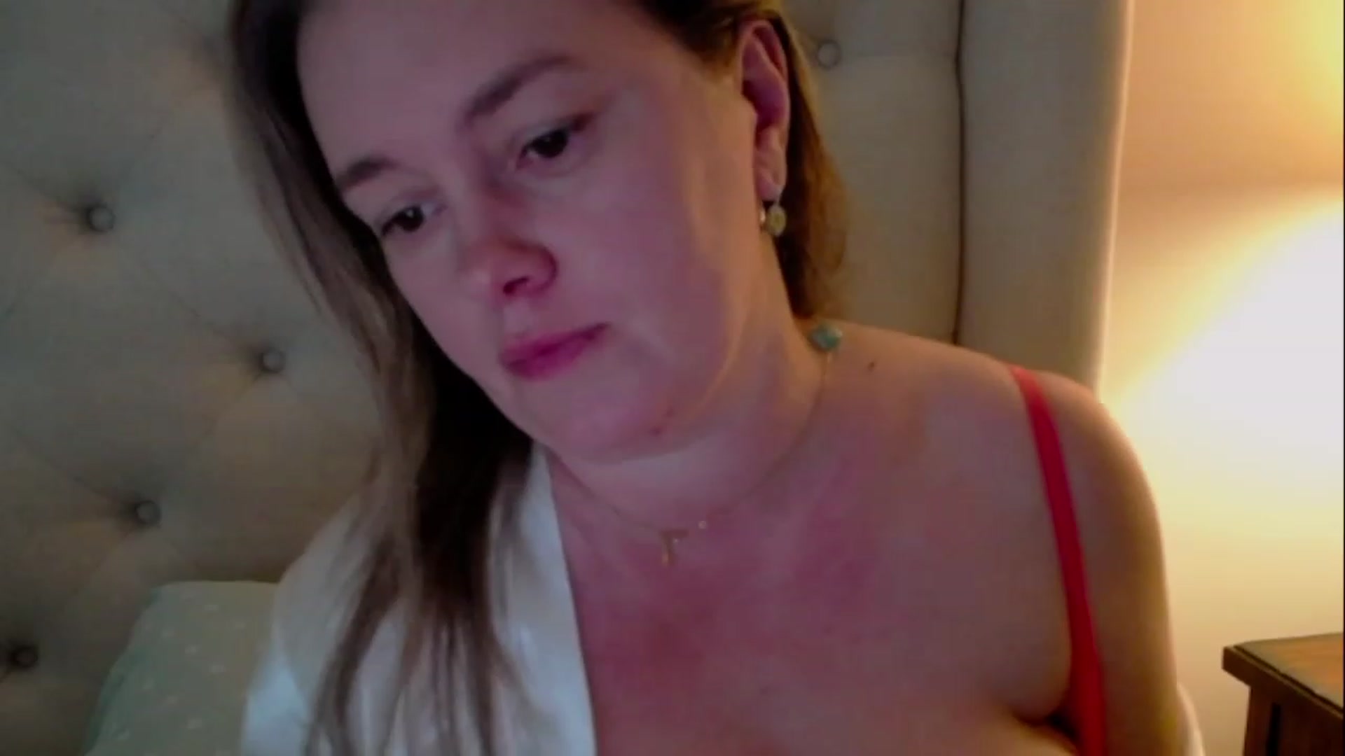 Gallery image thumbnail from J0llye's myfreecams stream on, 05/16/2023, 16:45 image 12 of 20