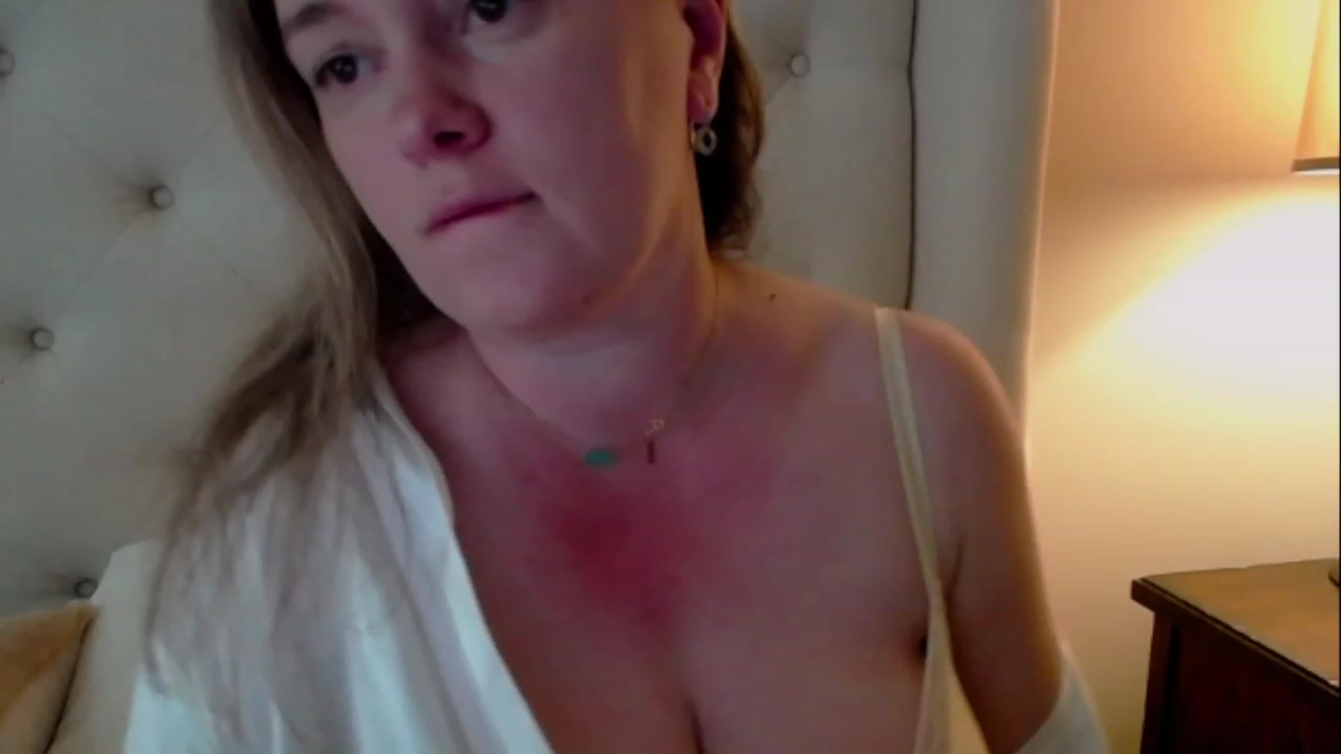 Gallery image thumbnail from J0llye's myfreecams stream on, 05/22/2023, 15:59 image 14 of 20