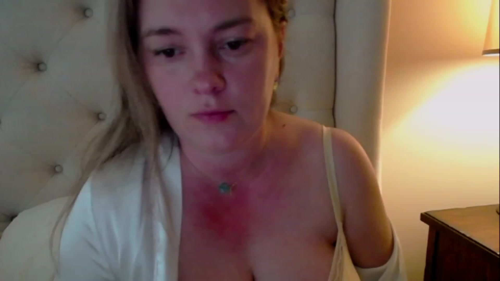 Gallery image thumbnail from J0llye's myfreecams stream on, 05/22/2023, 16:32 image 19 of 20