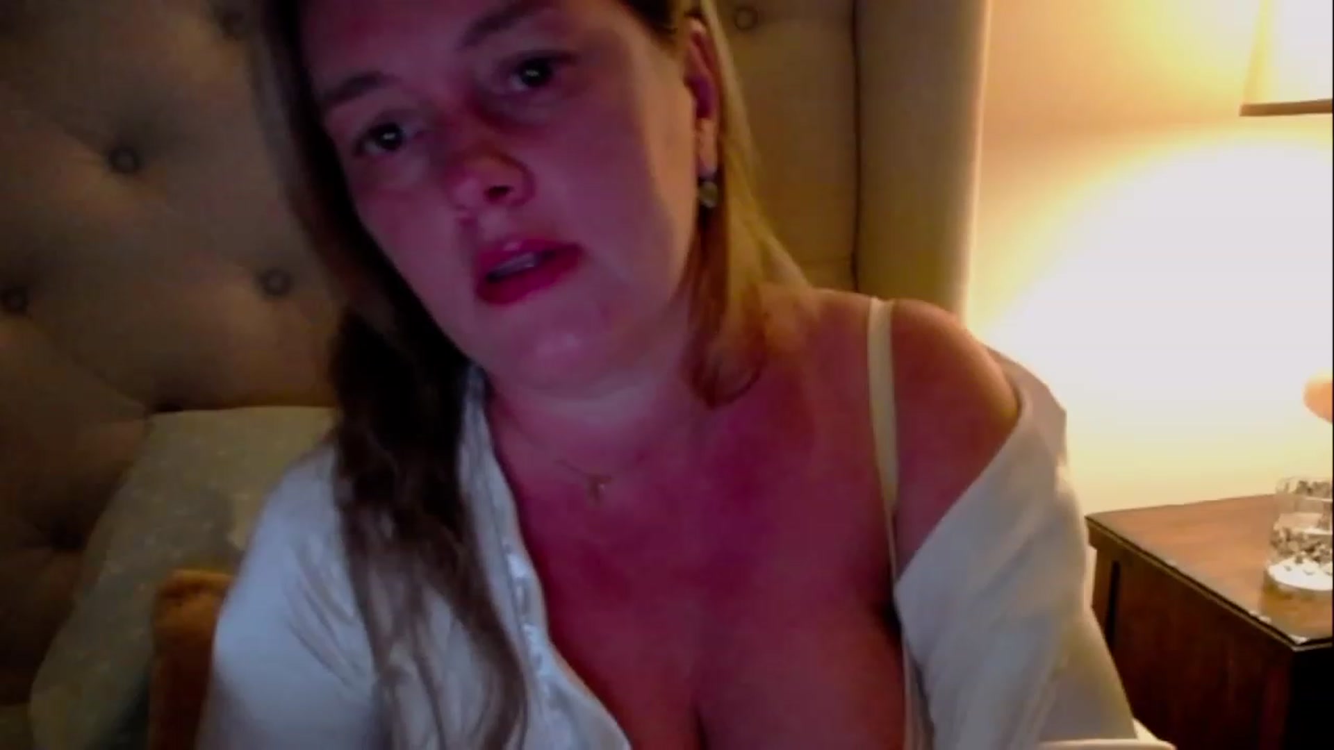 Gallery image thumbnail from J0llye's myfreecams stream on, 06/05/2023, 03:49 image 5 of 20