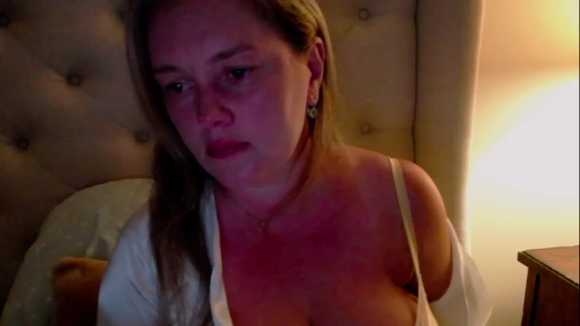 Gallery image thumbnail from J0llye's myfreecams stream on, 06/05/2023, 03:49 image 20 of 20