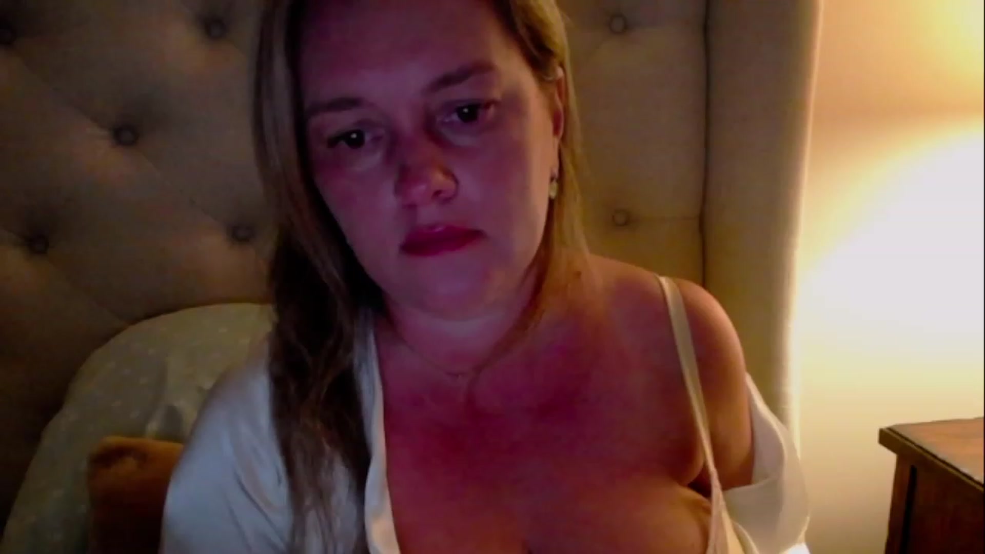 Gallery image thumbnail from J0llye's myfreecams stream on, 06/05/2023, 03:49 image 19 of 20