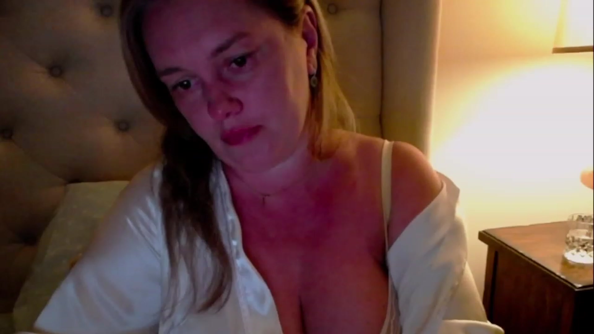 Gallery image thumbnail from J0llye's myfreecams stream on, 06/05/2023, 03:49 image 4 of 20