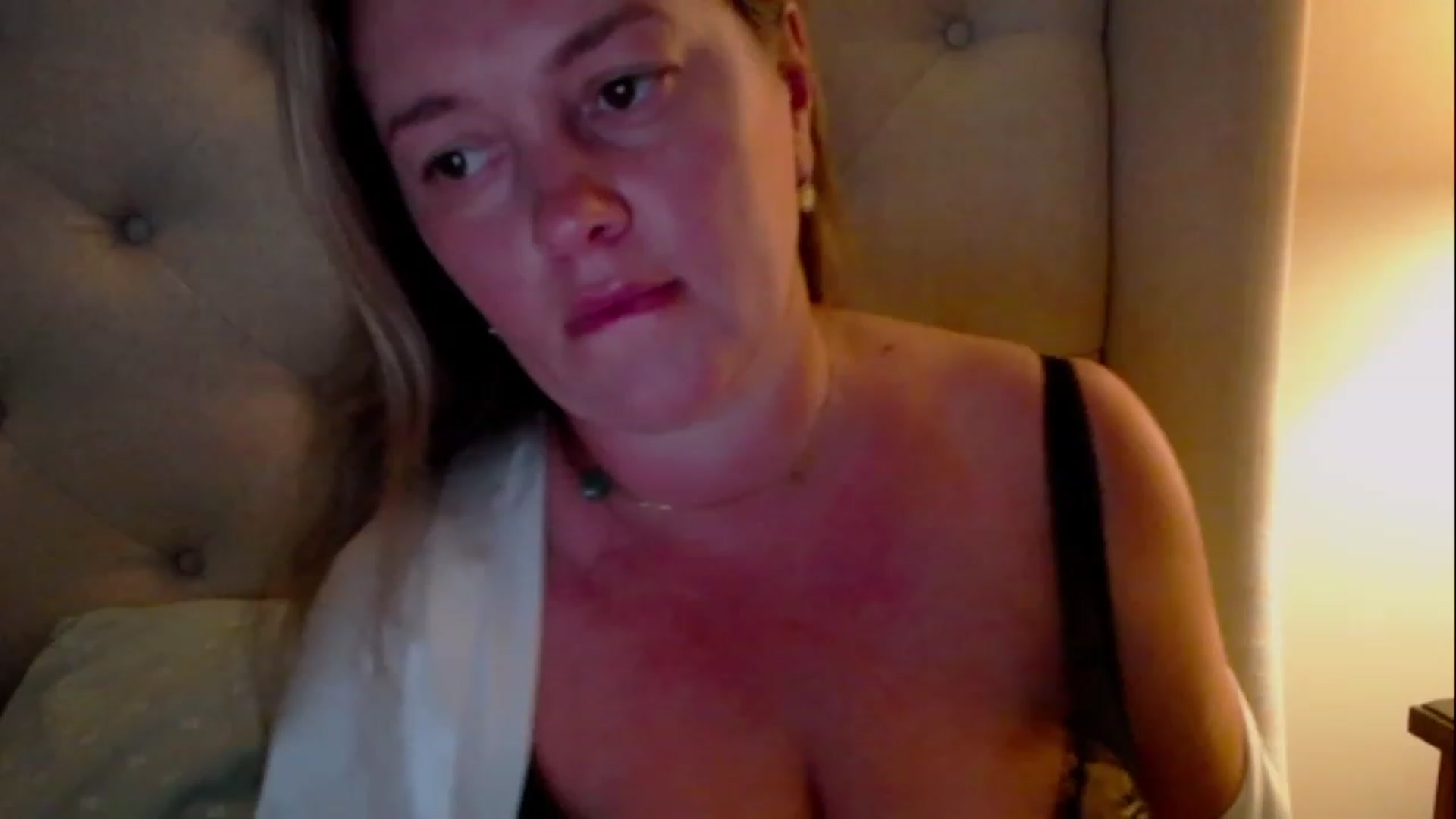 Gallery image thumbnail from J0llye's myfreecams stream on, 06/07/2023, 16:27 image 16 of 20