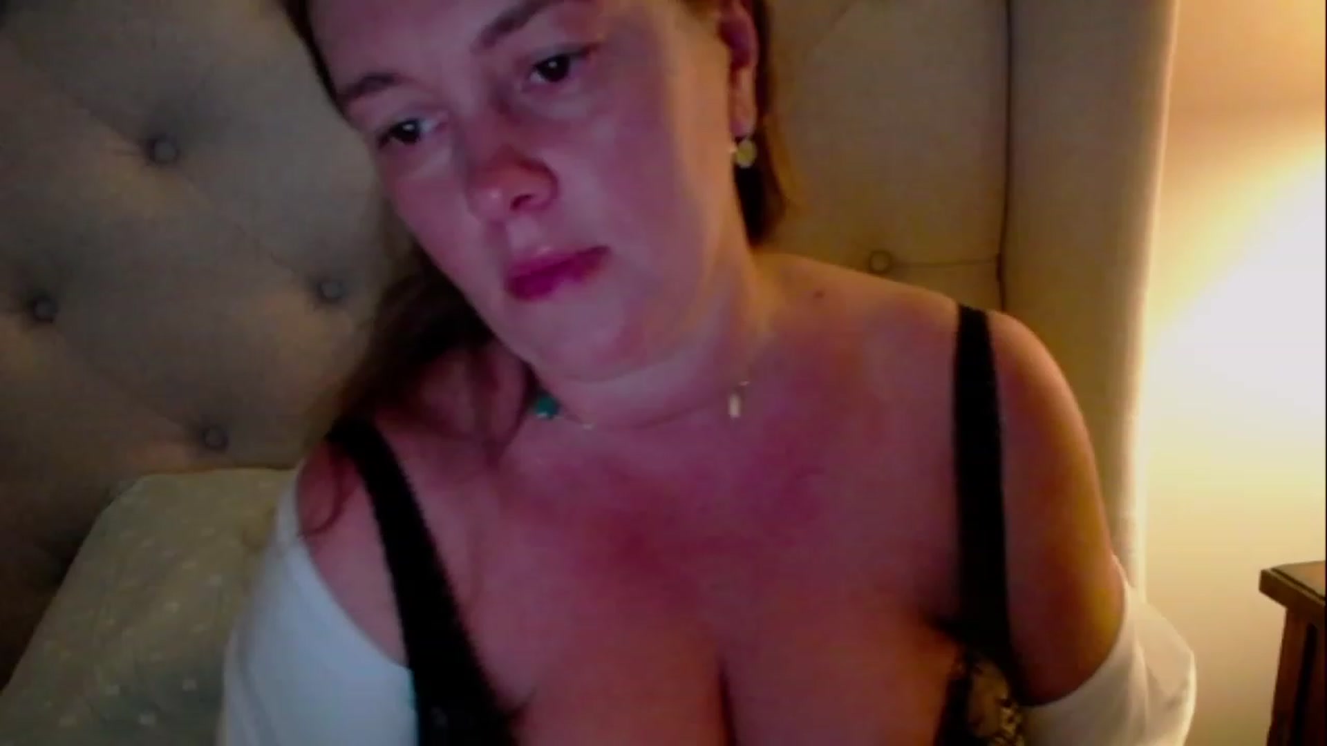 Gallery image thumbnail from J0llye's myfreecams stream on, 06/07/2023, 16:27 image 7 of 20