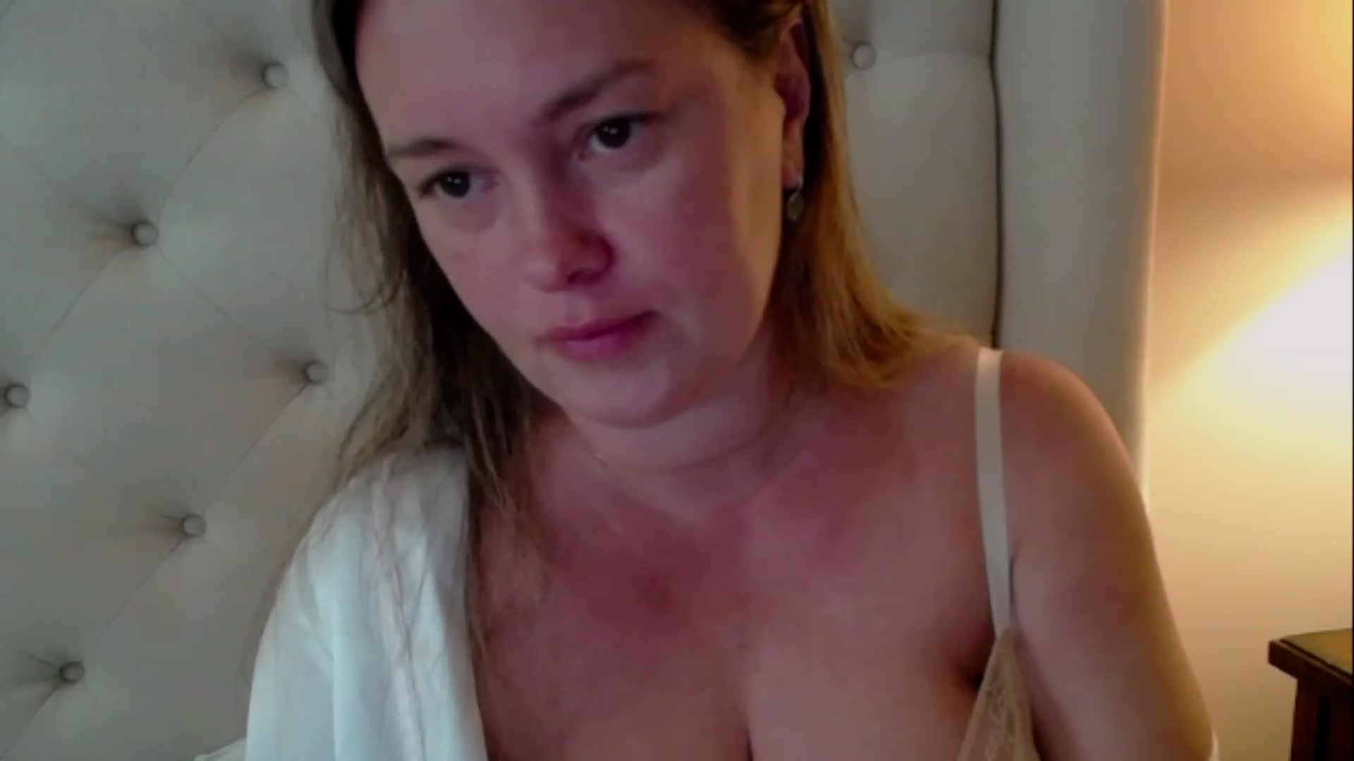 Gallery image thumbnail from J0llye's myfreecams stream on, 06/08/2023, 15:57 image 9 of 20