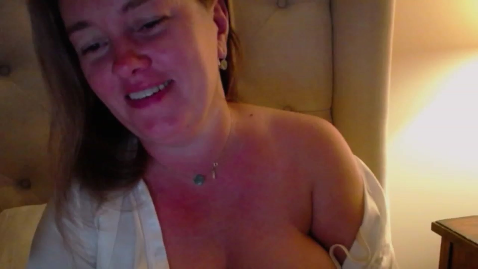 Gallery image thumbnail from J0llye's myfreecams stream on, 06/19/2023, 04:03 image 9 of 20