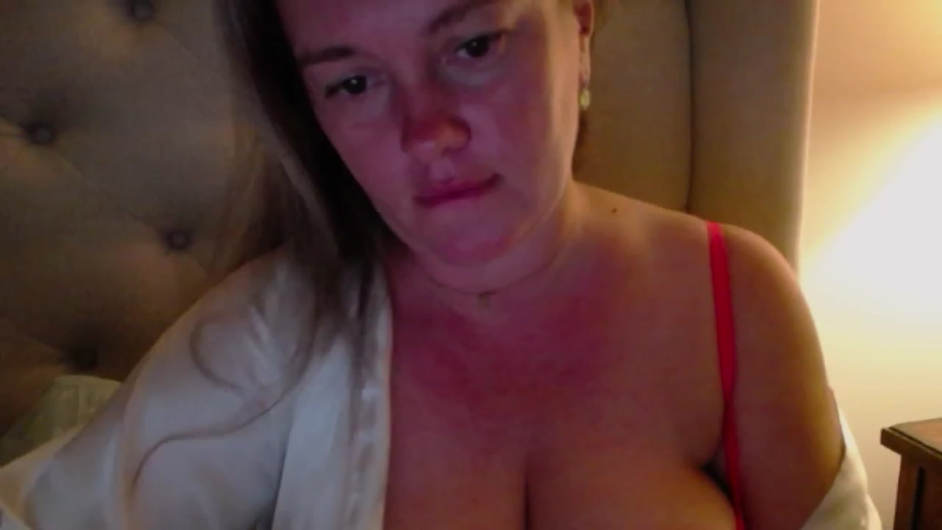 Gallery image thumbnail from J0llye's myfreecams stream on, 06/23/2023, 04:05 image 8 of 20