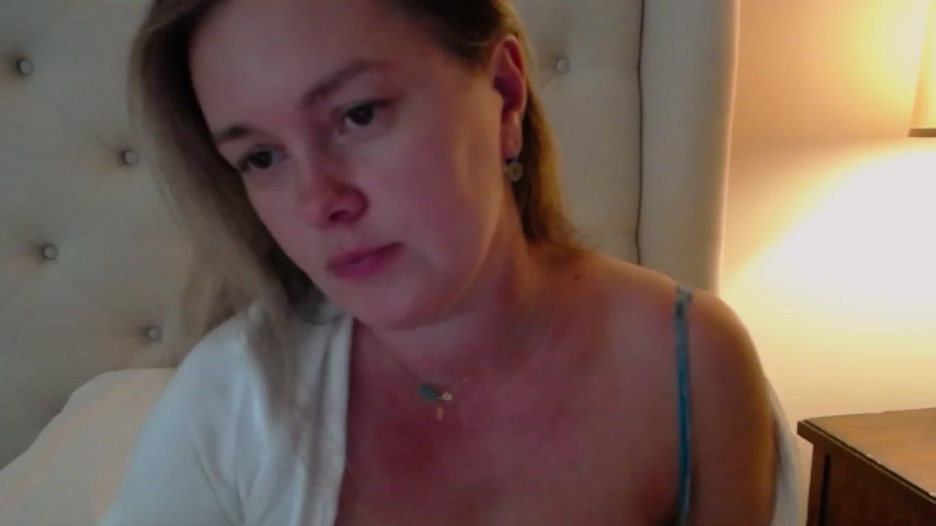 Gallery image thumbnail from J0llye's myfreecams stream on, 06/26/2023, 16:24 image 3 of 20