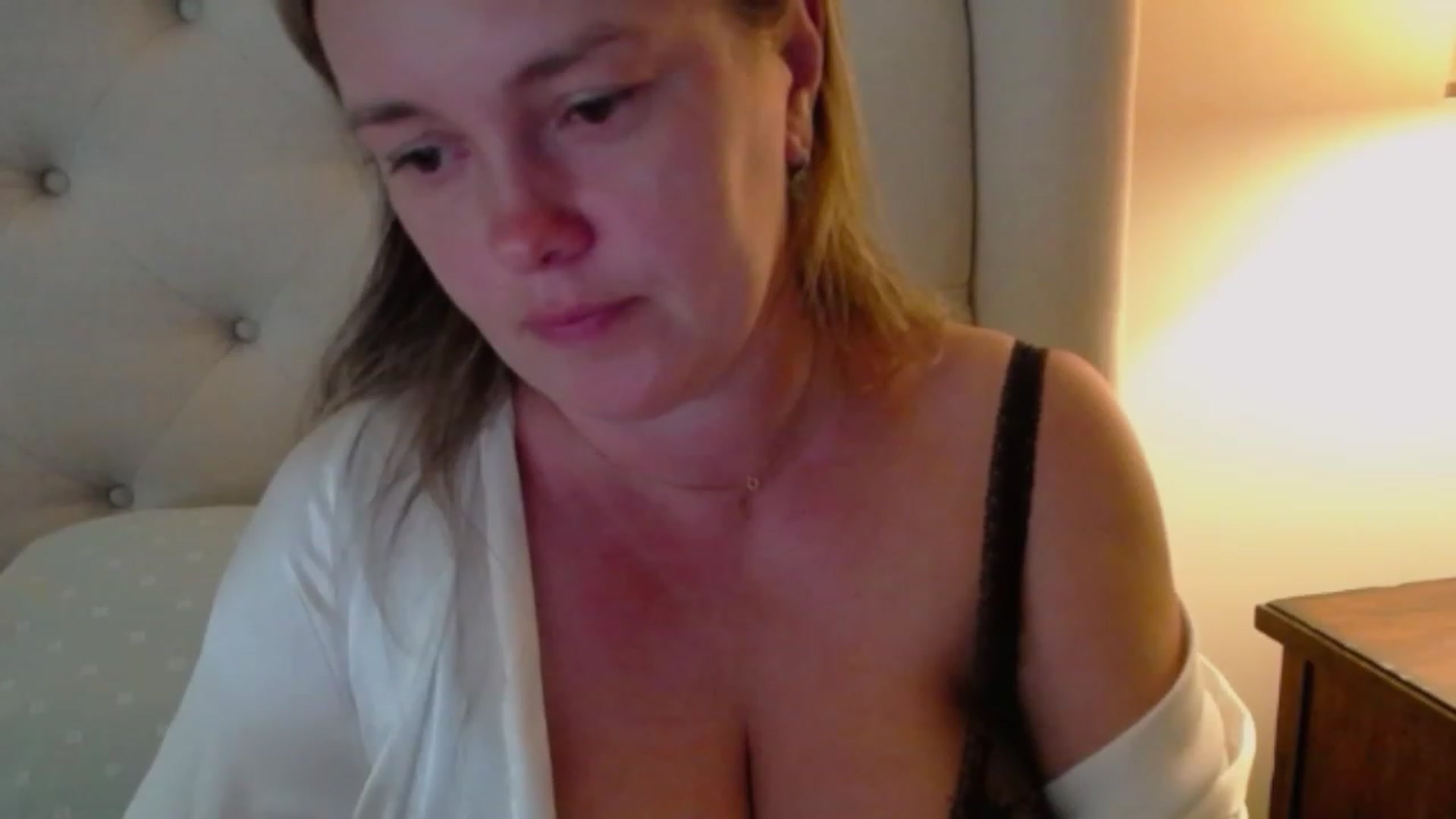 Gallery image thumbnail from J0llye's myfreecams stream on, 07/07/2023, 20:39 image 9 of 20