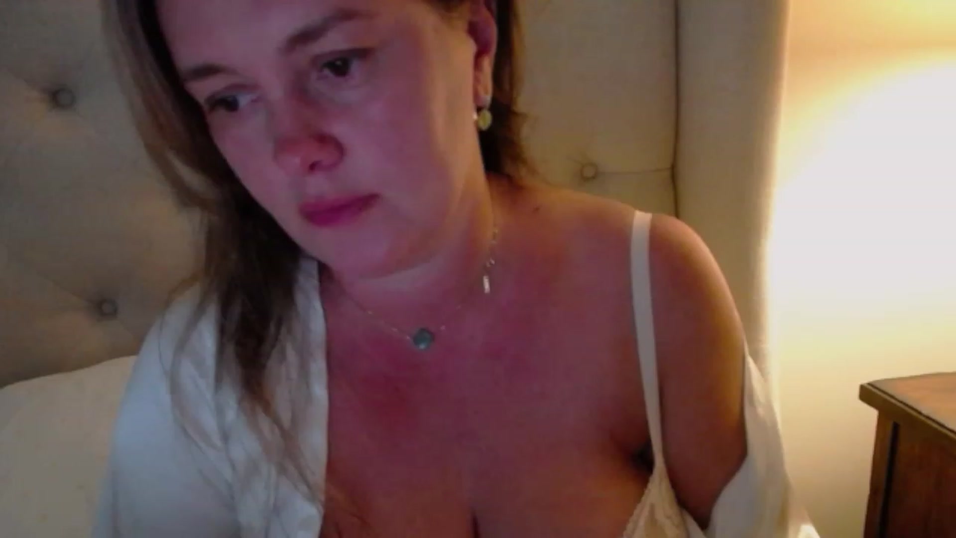 Gallery image thumbnail from J0llye's myfreecams stream on, 07/14/2023, 21:04 image 11 of 20