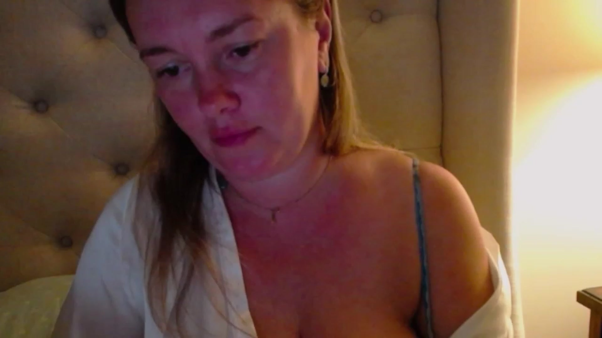 Gallery image thumbnail from J0llye's myfreecams stream on, 07/19/2023, 04:11 image 11 of 20