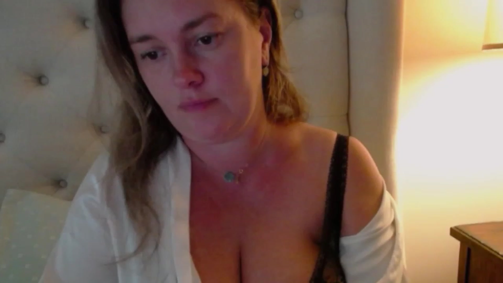 Gallery image thumbnail from J0llye's myfreecams stream on, 07/21/2023, 20:16 image 4 of 20