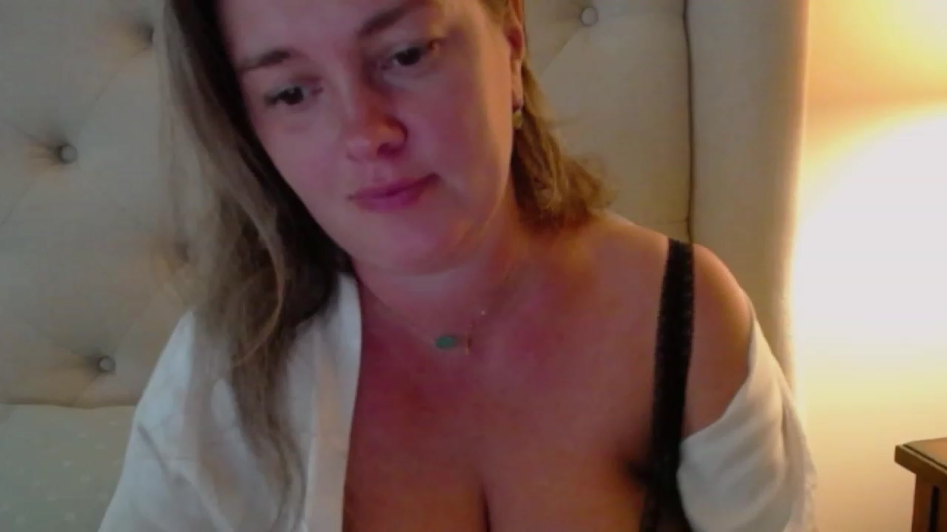 Gallery image thumbnail from J0llye's myfreecams stream on, 07/21/2023, 20:16 image 14 of 20