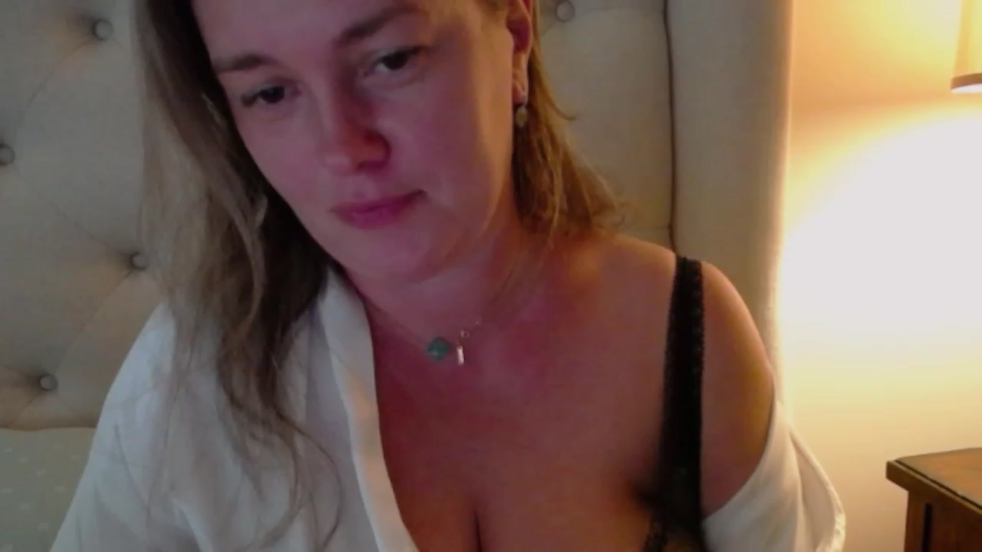 Gallery image thumbnail from J0llye's myfreecams stream on, 07/21/2023, 20:58 image 2 of 20