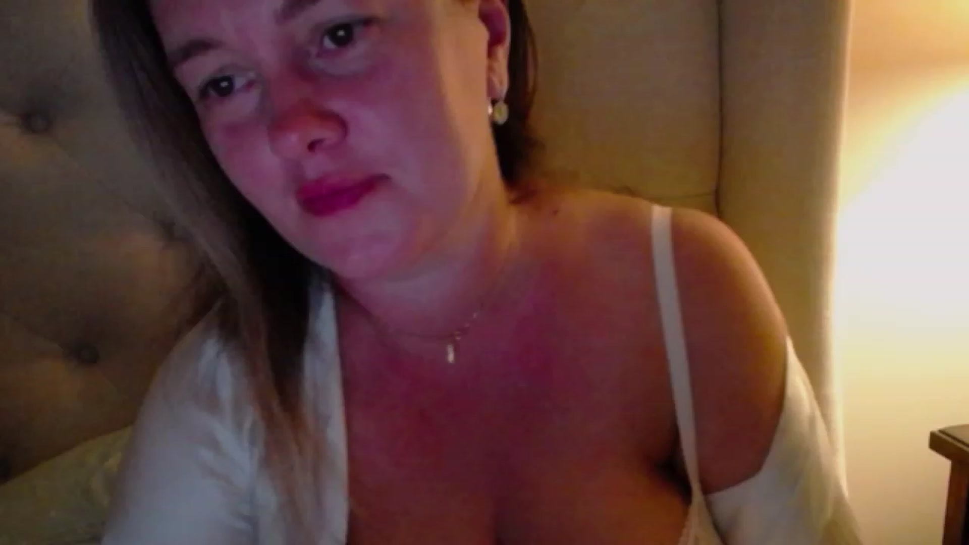 Gallery image thumbnail from J0llye's myfreecams stream on, 07/23/2023, 04:20 image 19 of 20