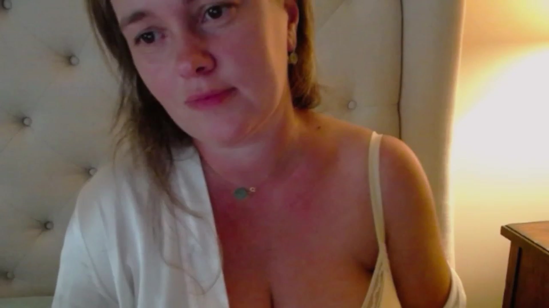 Gallery image thumbnail from J0llye's myfreecams stream on, 07/23/2023, 20:35 image 18 of 20
