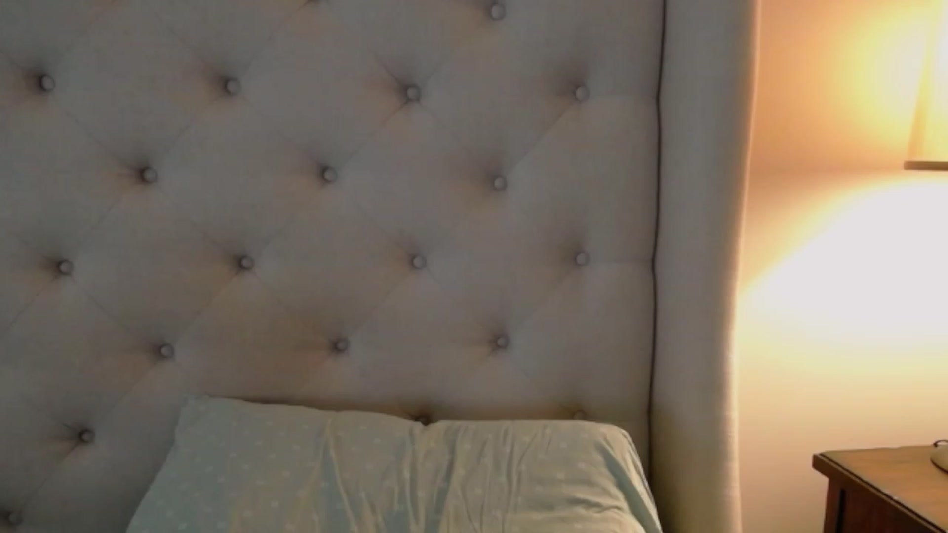 Gallery image thumbnail from J0llye's myfreecams stream on, 07/23/2023, 20:35 image 14 of 20