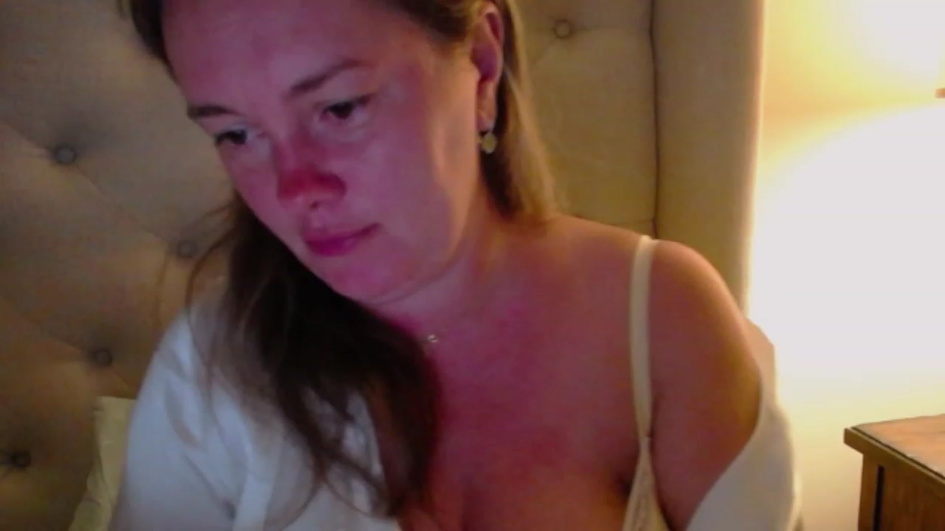 Gallery image thumbnail from J0llye's myfreecams stream on, 07/24/2023, 04:09 image 2 of 20