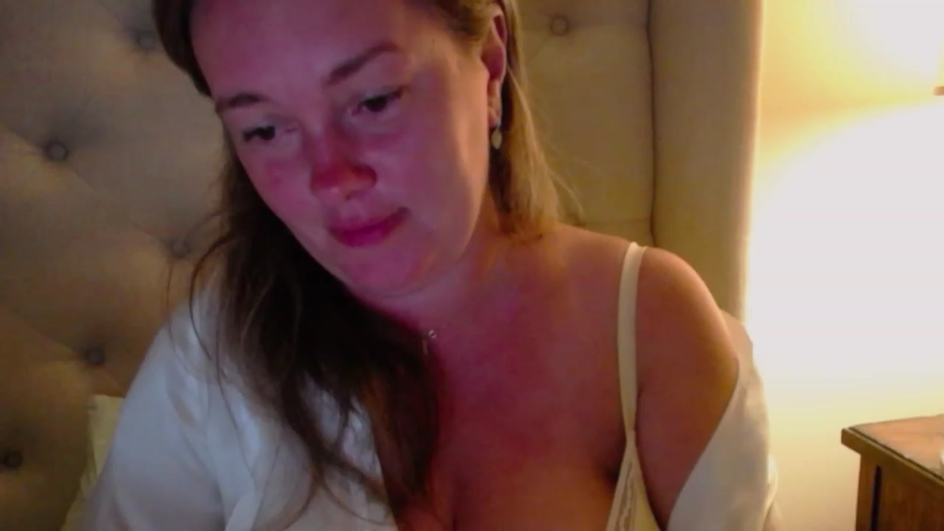 Gallery image thumbnail from J0llye's myfreecams stream on, 07/24/2023, 04:09 image 8 of 20