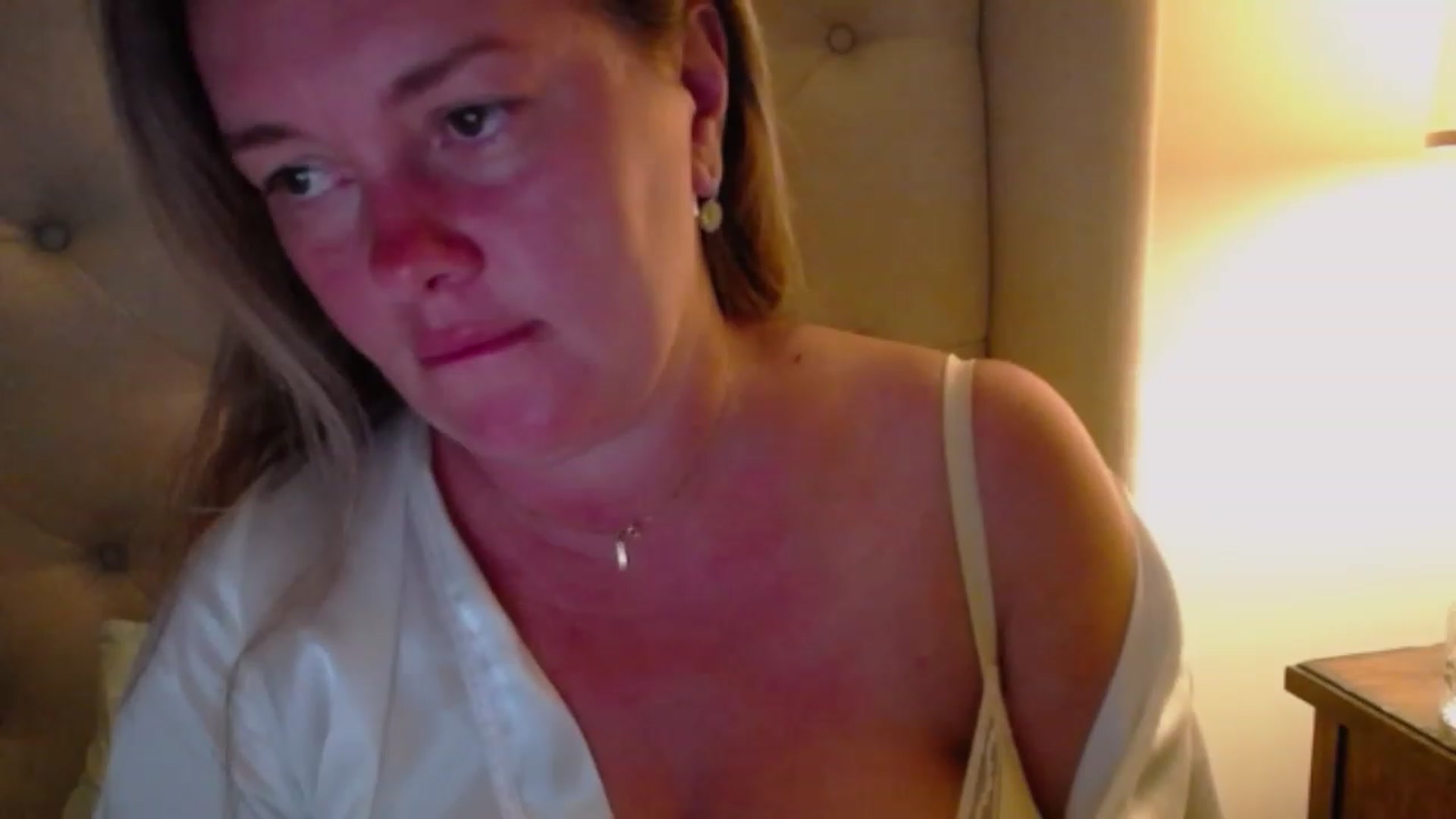Gallery image thumbnail from J0llye's myfreecams stream on, 07/24/2023, 04:09 image 16 of 20