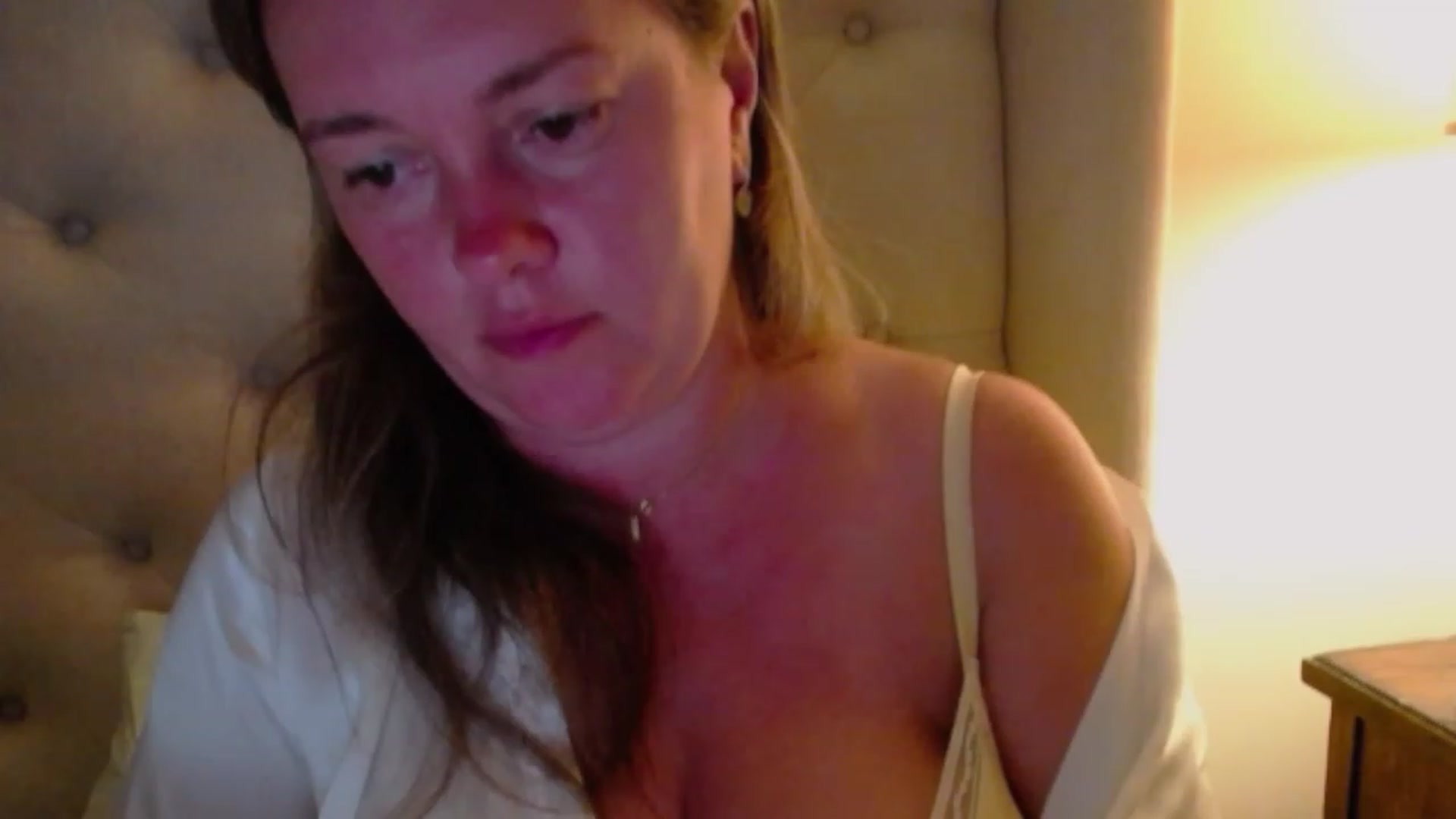 Gallery image thumbnail from J0llye's myfreecams stream on, 07/24/2023, 04:09 image 15 of 20