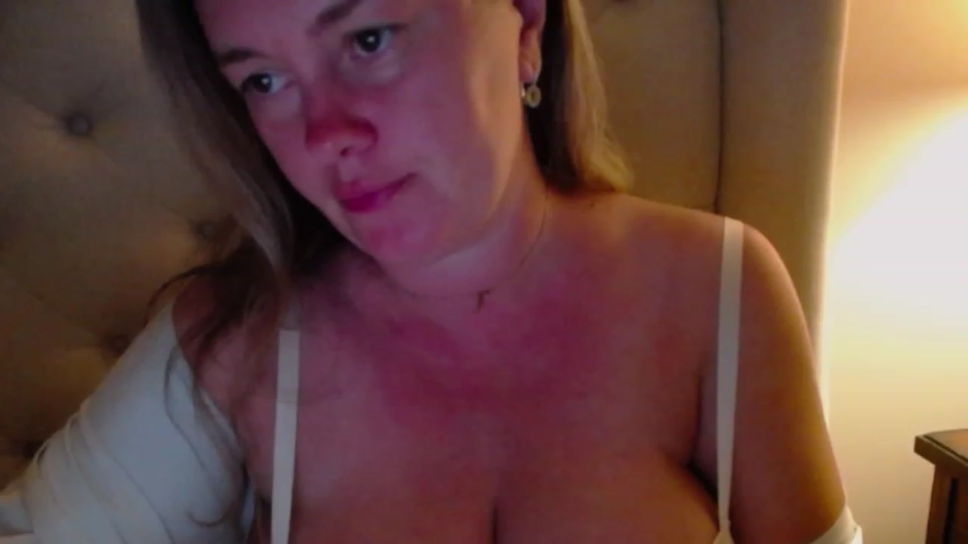 Gallery image thumbnail from J0llye's myfreecams stream on, 07/26/2023, 04:14 image 1 of 20
