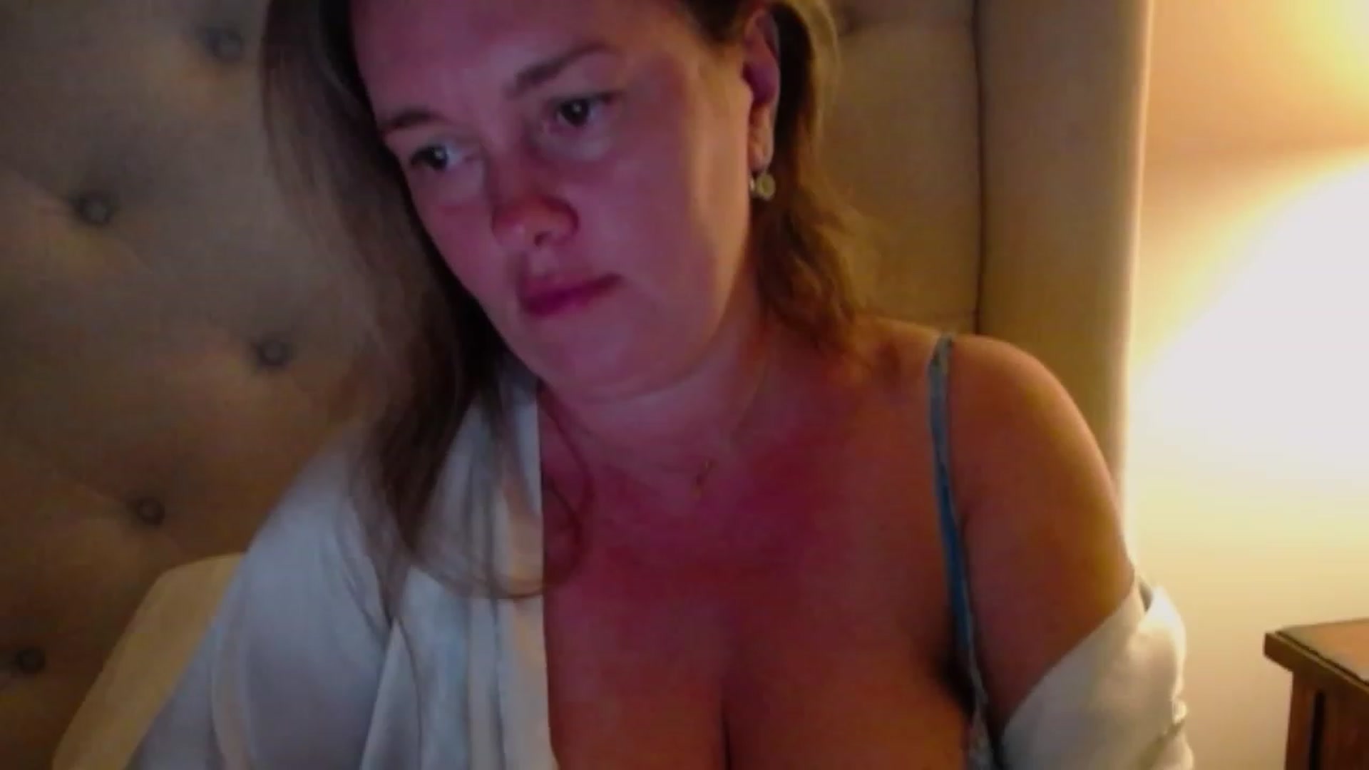 Gallery image thumbnail from J0llye's myfreecams stream on, 07/27/2023, 03:49 image 15 of 20