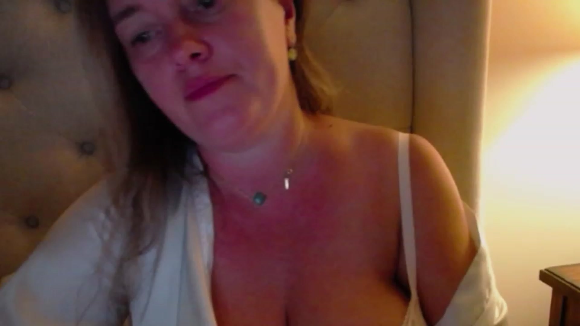 Gallery image thumbnail from J0llye's myfreecams stream on, 07/30/2023, 03:56 image 16 of 20