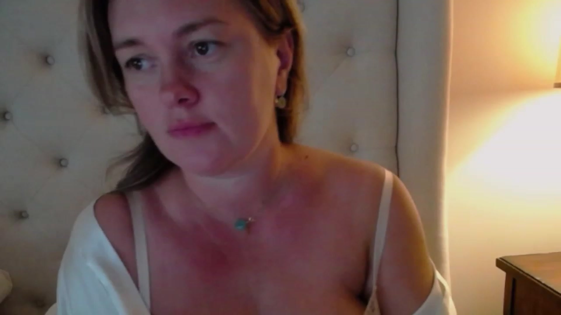 Gallery image thumbnail from J0llye's myfreecams stream on, 08/08/2023, 19:57 image 5 of 20
