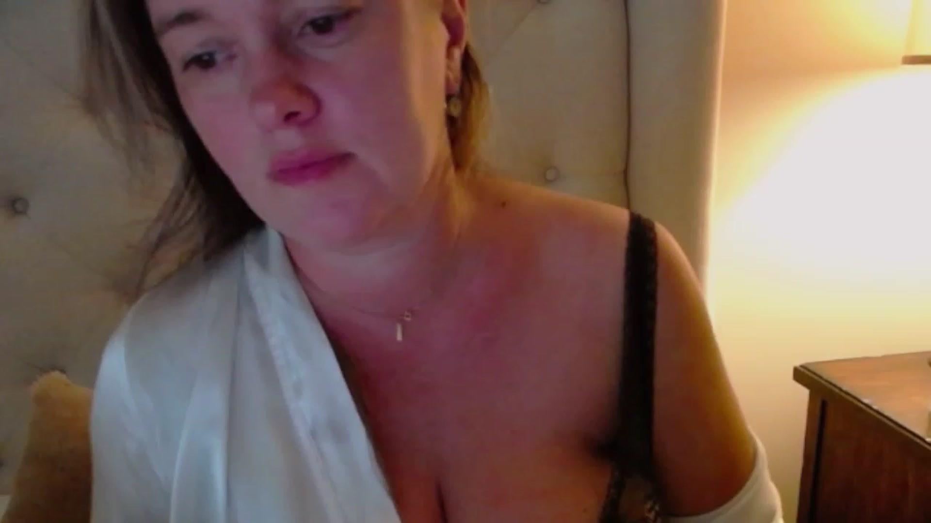 Gallery image thumbnail from J0llye's myfreecams stream on, 08/09/2023, 20:37 image 8 of 20