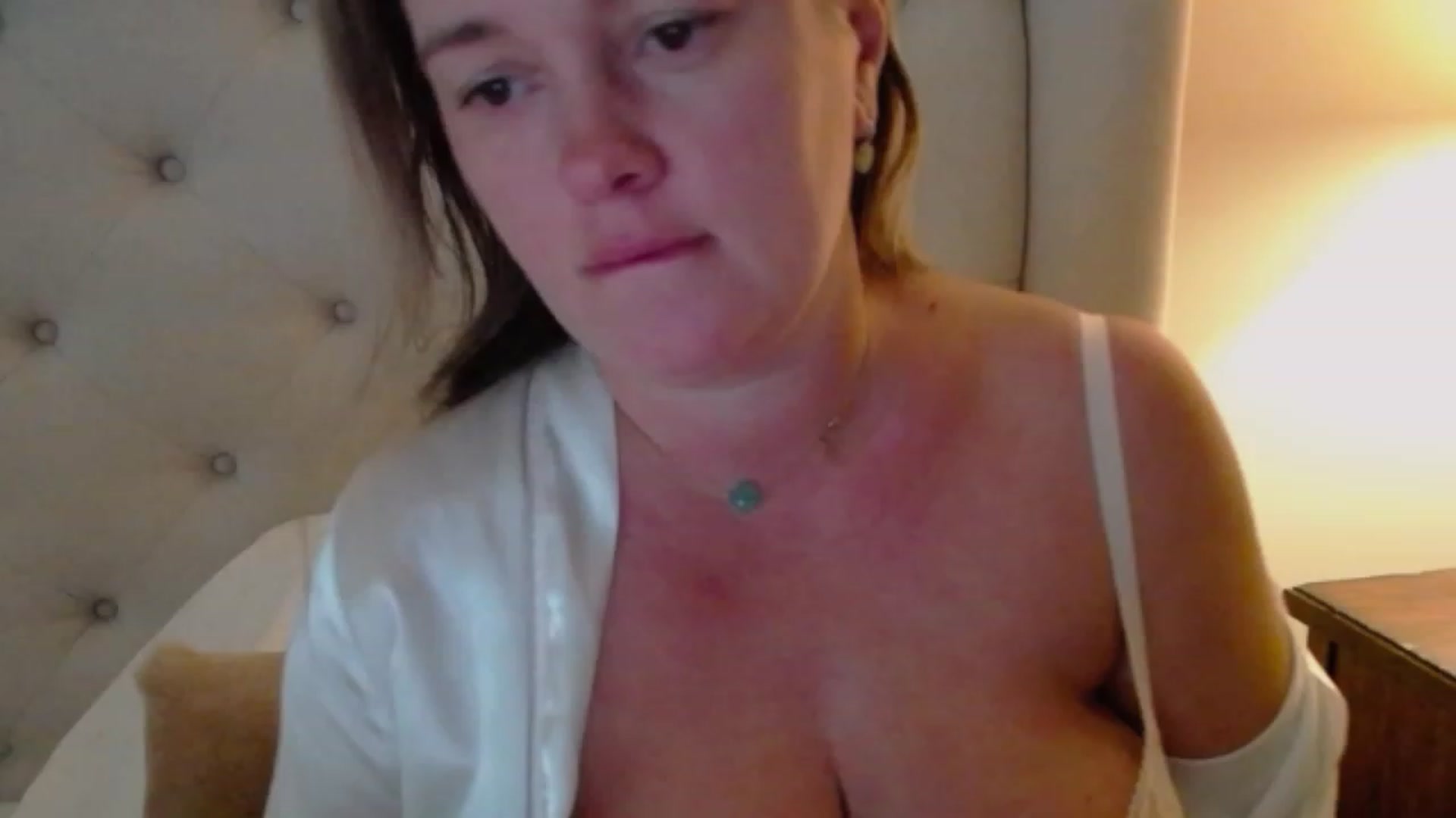 Gallery image thumbnail from J0llye's myfreecams stream on, 08/11/2023, 19:04 image 14 of 20