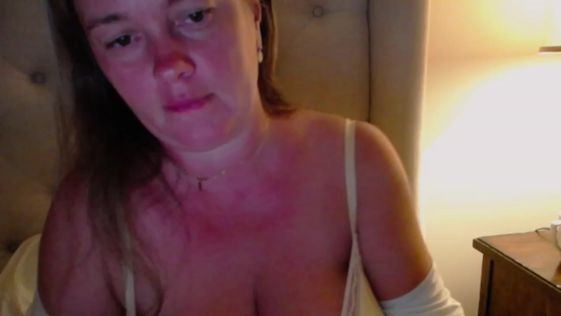 Gallery image thumbnail from J0llye's myfreecams stream on, 08/22/2023, 04:15 image 4 of 20
