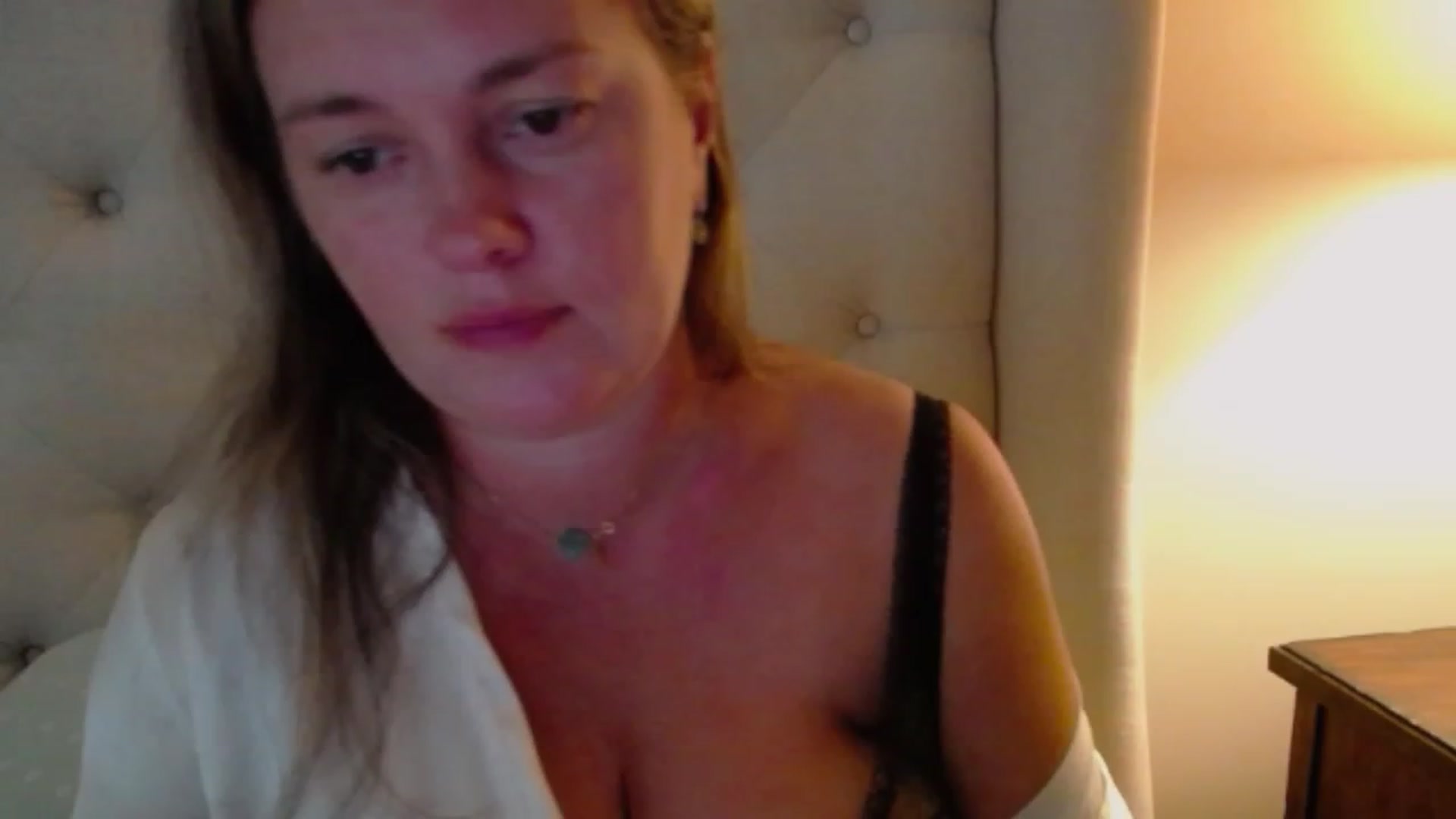 Gallery image thumbnail from J0llye's myfreecams stream on, 08/24/2023, 19:37 image 14 of 20