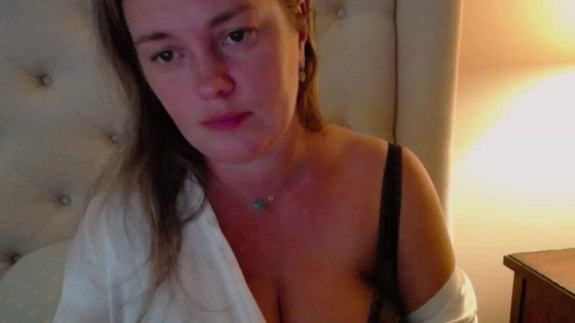 Gallery image thumbnail from J0llye's myfreecams stream on, 08/24/2023, 19:37 image 9 of 20
