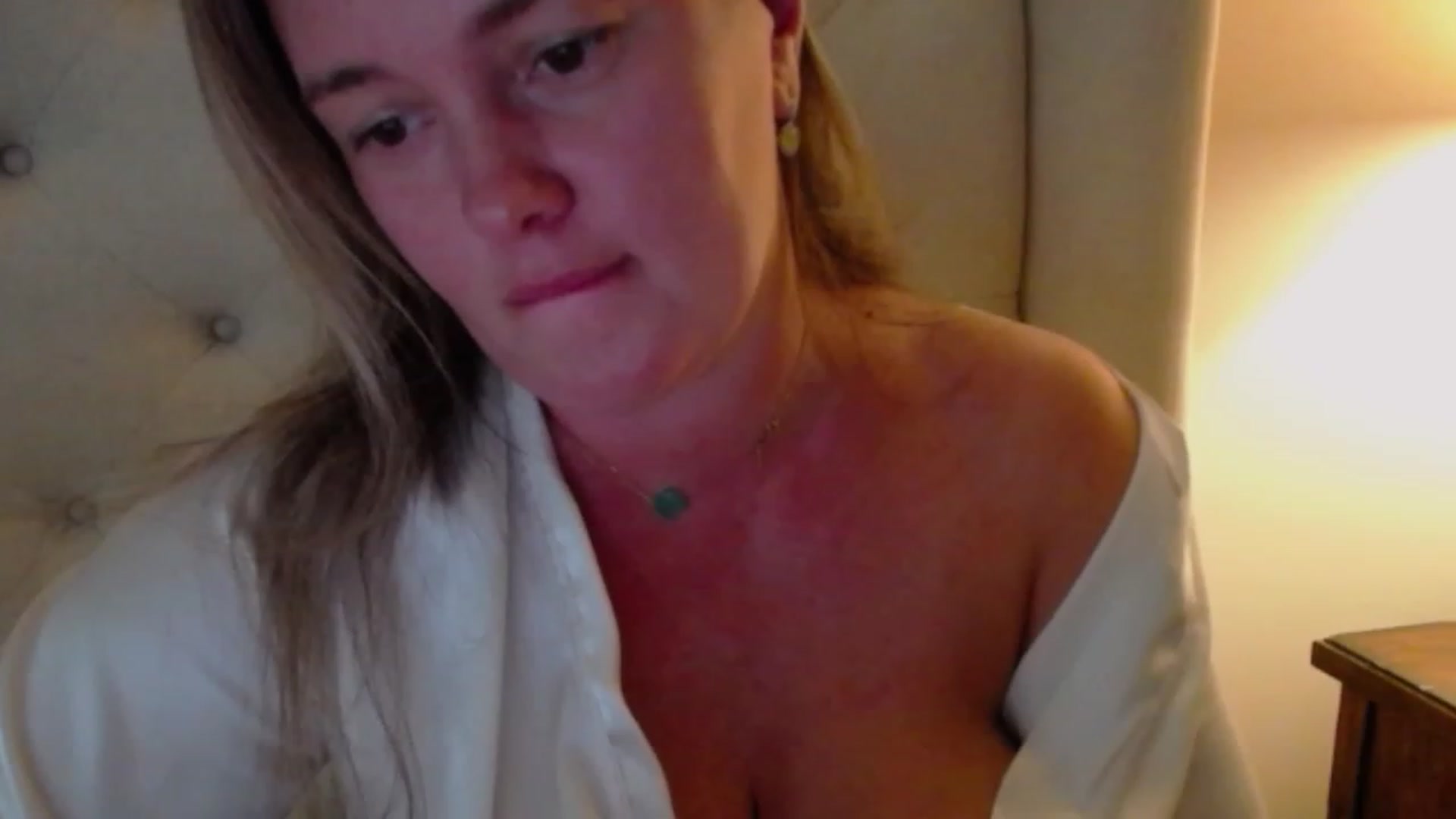 Gallery image thumbnail from J0llye's myfreecams stream on, 09/06/2023, 19:57 image 16 of 20