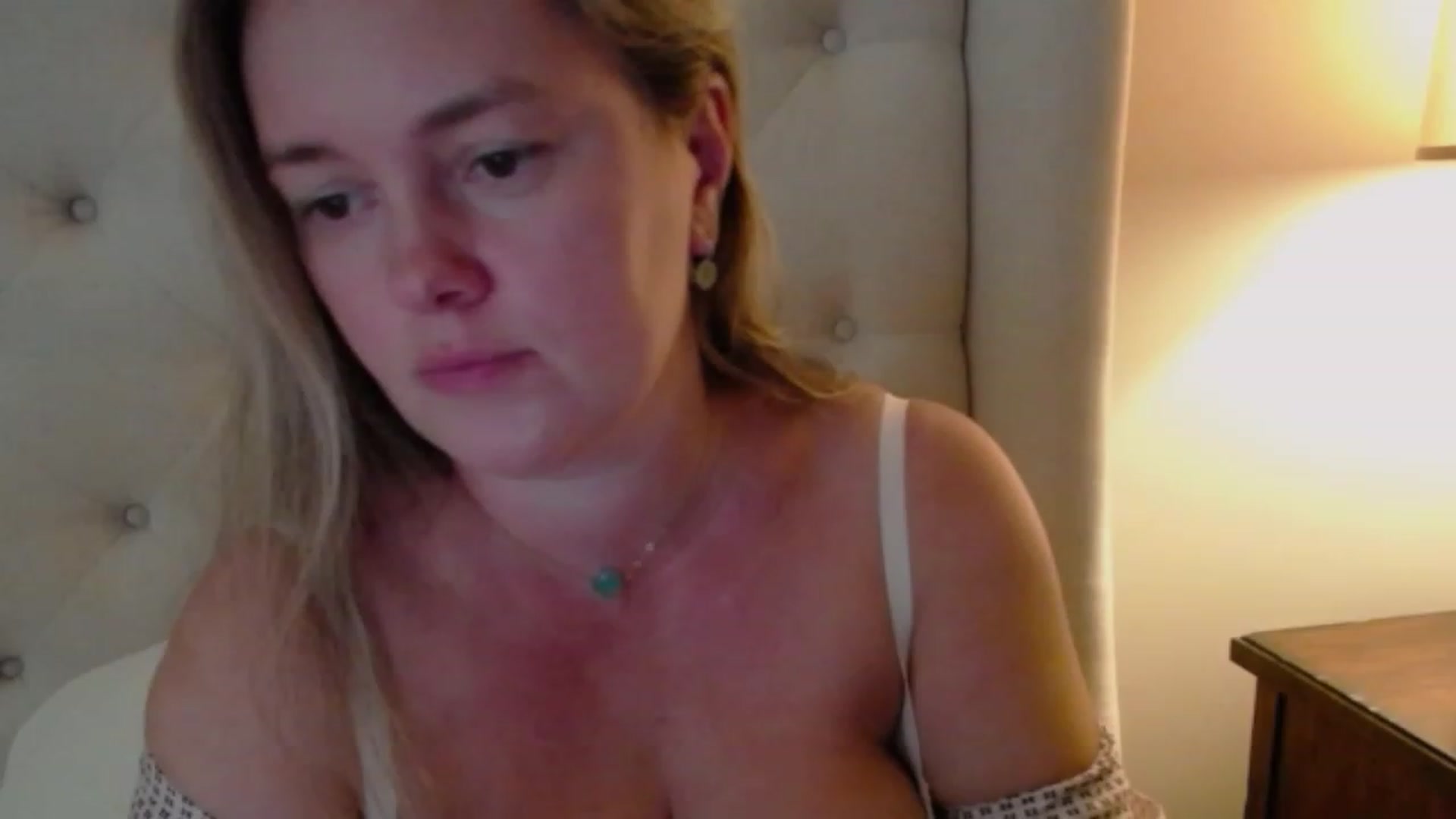 Gallery image thumbnail from J0llye's myfreecams stream on, 09/09/2023, 20:34 image 16 of 20