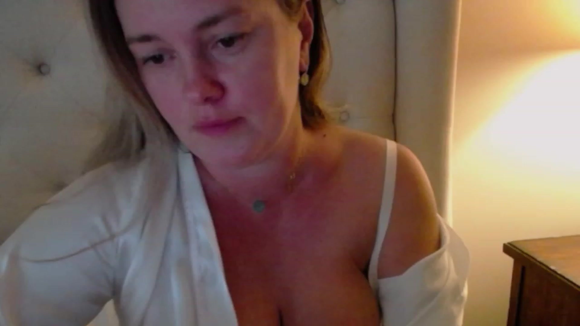 Gallery image thumbnail from J0llye's myfreecams stream on, 09/10/2023, 20:35 image 3 of 20